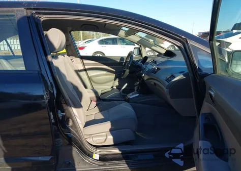 2009 Honda Civic Lx z USA, uszkodzony, nr VIN 1HGFA16569L019505